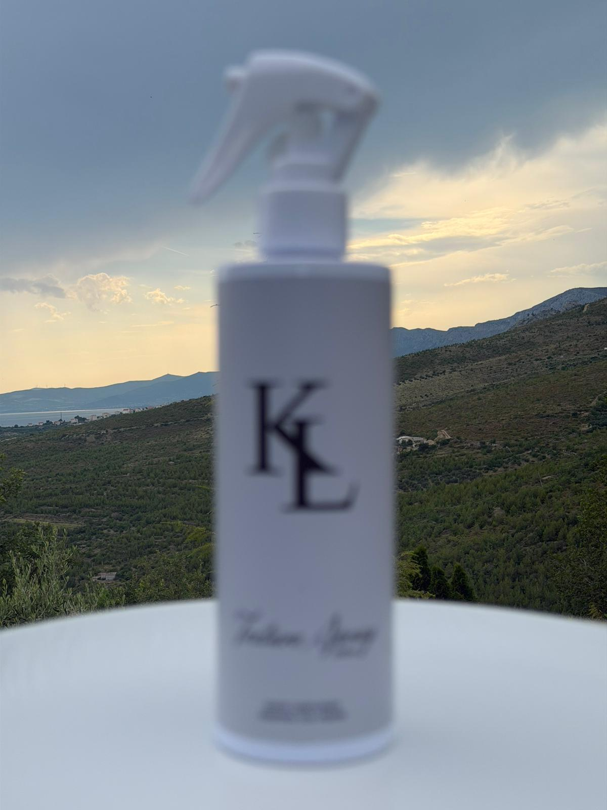 KL texture spray vuorimaisemassa
